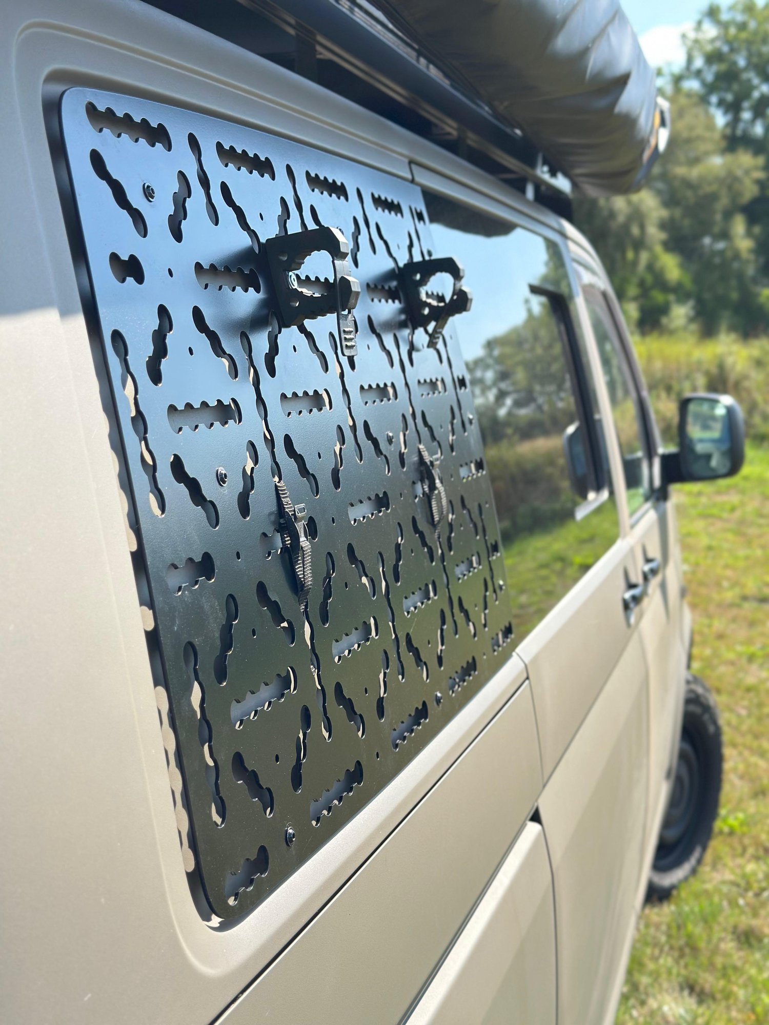 Wiedererkennungswert: das Fenster mit dem LIKO-Wolf
